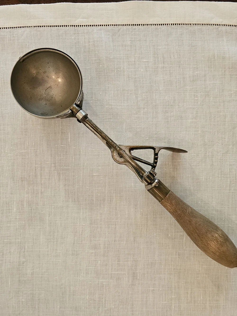 Gilchrist authentic antique